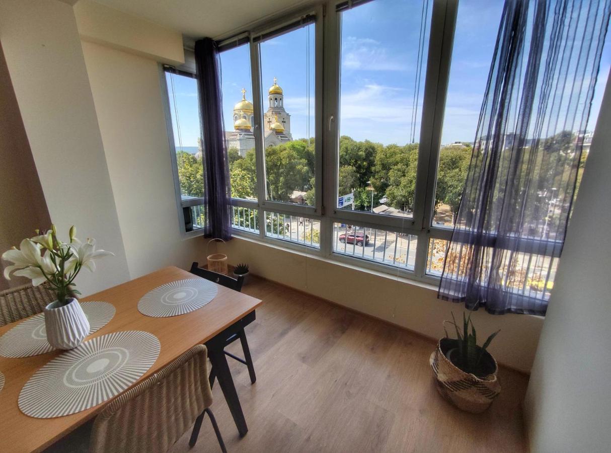By The Cathedral, 1 Bed Flat Varna Exterior foto