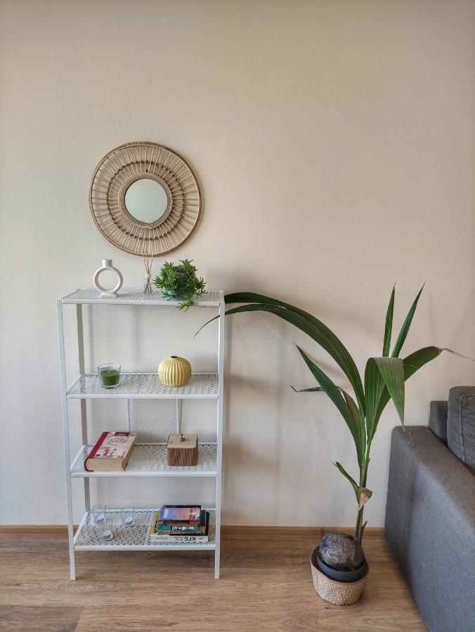 By The Cathedral, 1 Bed Flat Varna Exterior foto
