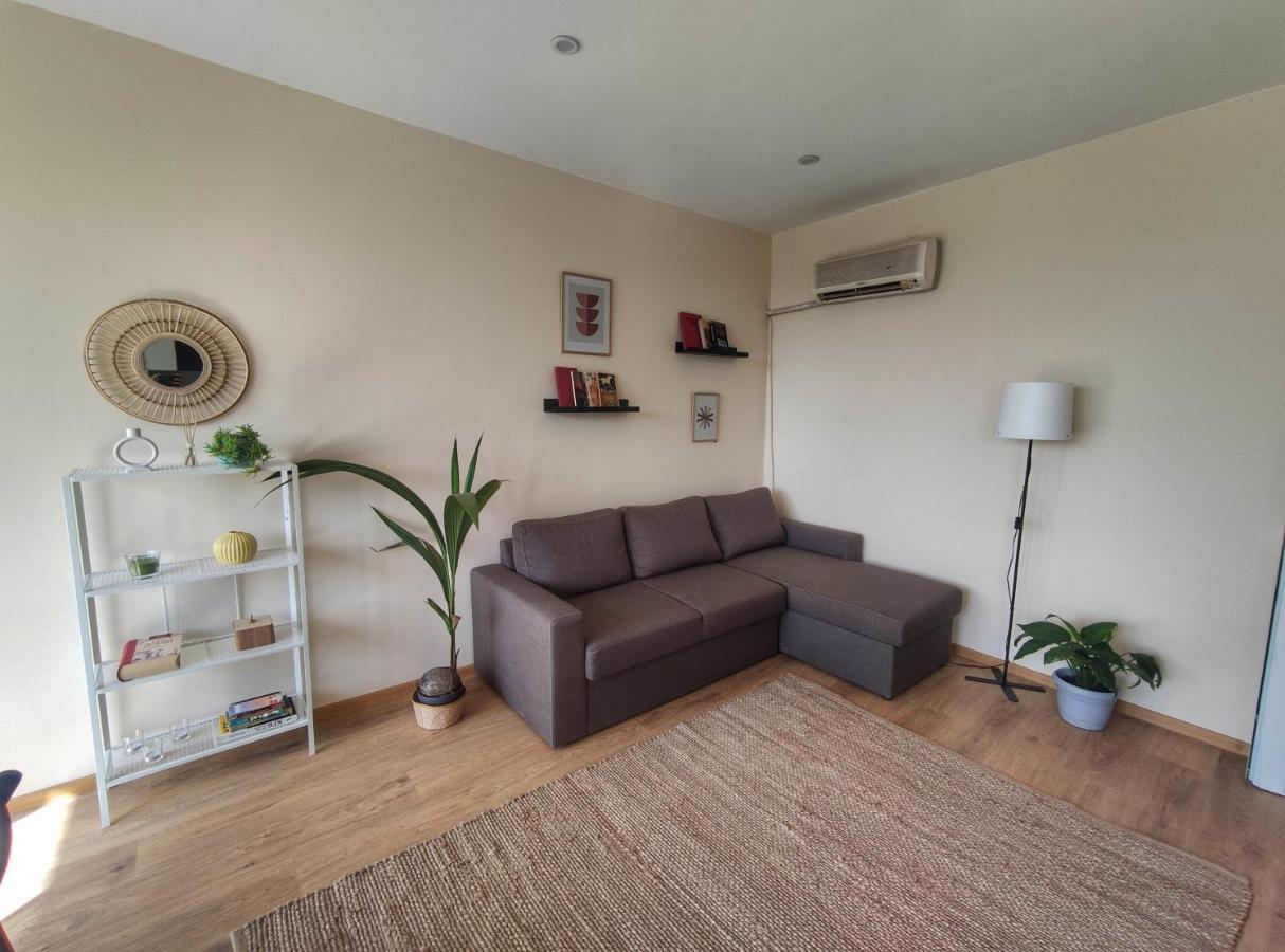 By The Cathedral, 1 Bed Flat Varna Exterior foto